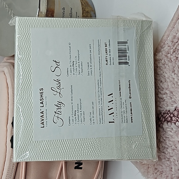 nwt LAVAA LASHES Flirty Lash Set New in Box - Picture 2 of 3
